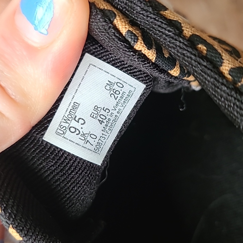 Leopard Print VANS with White Laces - Picture 8 of 8